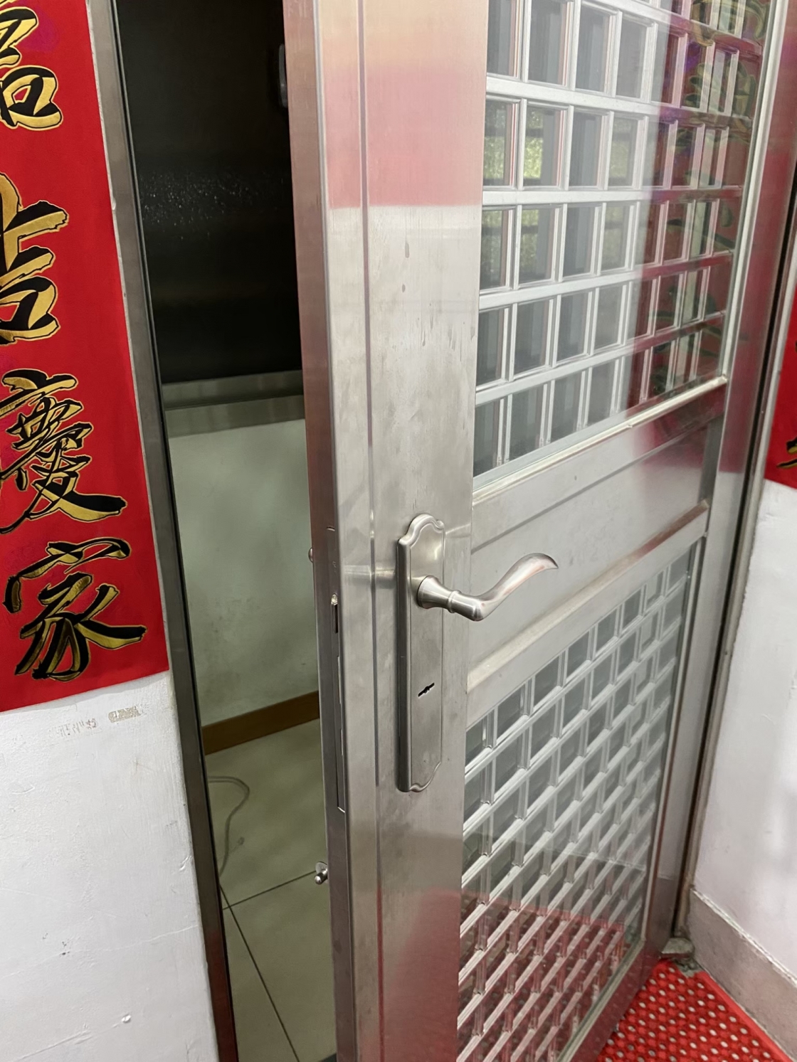電子鎖安裝6 電子鎖安裝6